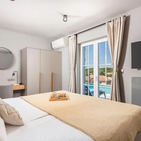 Hygge -5 Bedroom * Labin (Istria)