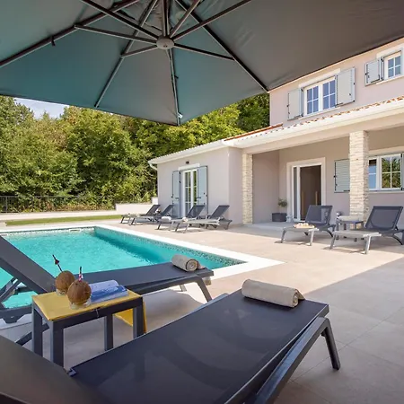 Villa Hygge -5 Bedroom Labin (Istria)