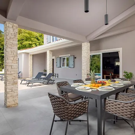 Hygge -5 Bedroom Villa