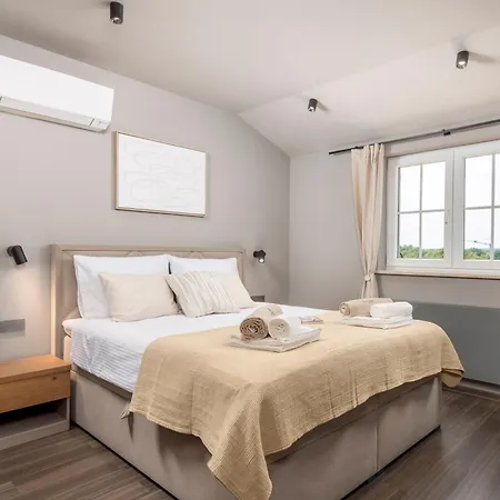Hygge -5 Bedroom Villa