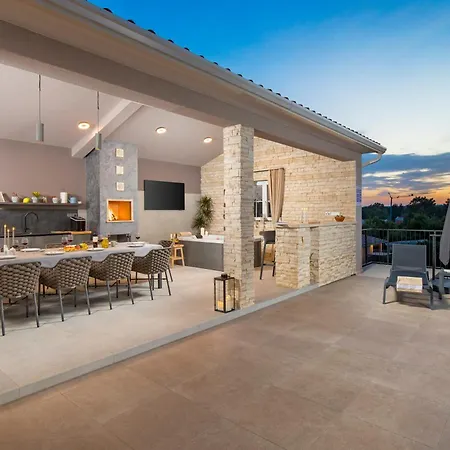 Hygge -5 Bedroom * Labin (Istria)