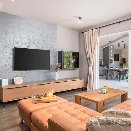 Hygge -5 Bedroom *