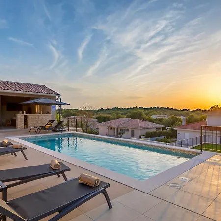 Hygge -5 Bedroom Villa Labin (Istria)