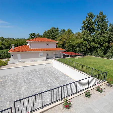 Hygge -5 Bedroom