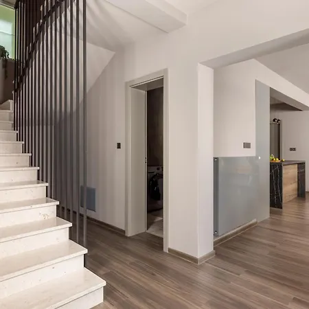 Hygge -5 Bedroom Labin (Istria)